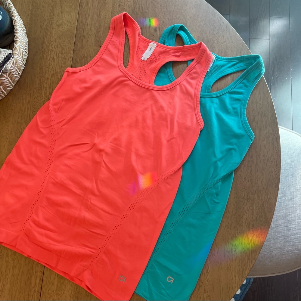 Gap fit racerback tanks (2 pack)